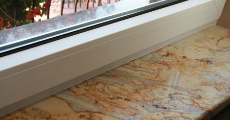 Parapet wewnętrzny: jak dopasować go do wnętrza?
