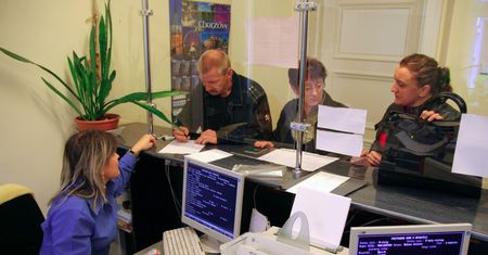 Wydziały komunikacji sparaliżowane. Winny nowy system