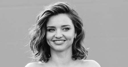 LOOK OD THE DAY: Miranda Kerr w małej niebieskiej