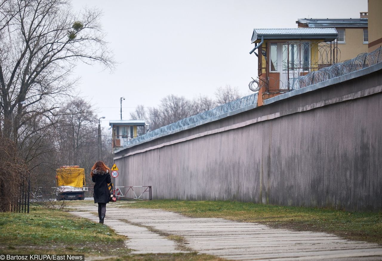 Dramat partnerek osadzonych. "Też siedzę w celi, tylko innej niż on"