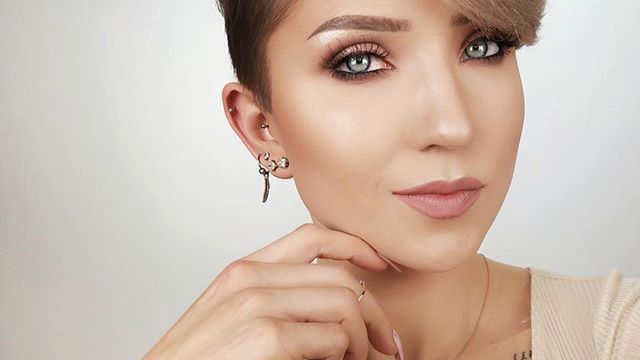 Youtuberka wyznała, że powiększyła swoje piersi 