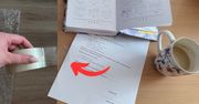 Jeśli taśma spadnie na papier, możesz ją oderwać bez niszczenia dokumentu! Wystarczy 1 trik