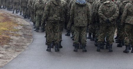 55 lat i emerytura. Nowe zasady dla mundurowych