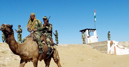 Pakistan przerzuca tysiące żołnierzy na granicę z Indiami