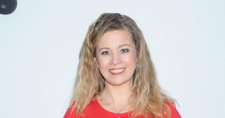 Anna Powierza cała w czerwieni. Na premierze książki zachwyciła szczupłą sylwetką