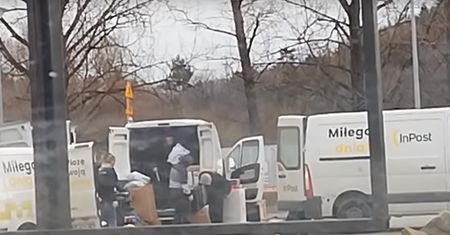 InPost zwalnia dyscyplinarnie kurierów, którzy rzucali paczkami
