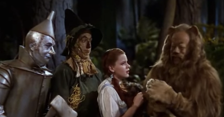 Ten kultowy film ma już 77 lat. Znasz fabułę "Czarnoksiężnika z Oz"?