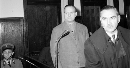 Lepsza lodówka, lepszy telewizor, domek za miastem i... kara śmierci