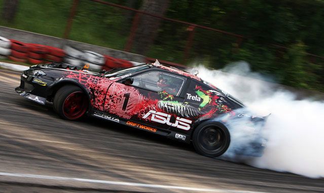 Drifterzy, kaskaderzy i powietrzne akrobacje na VERVA Street Racing 2012