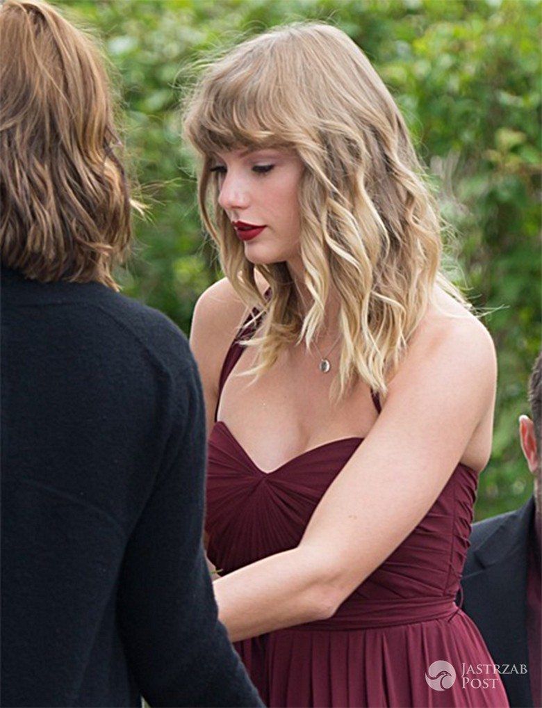 Taylor Swift na ślubie przyjaciółki