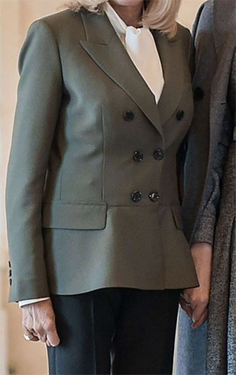 Stylizacje Brigitte Macron w Paryżu na obchodach rocznicy zakończenia I WŚ