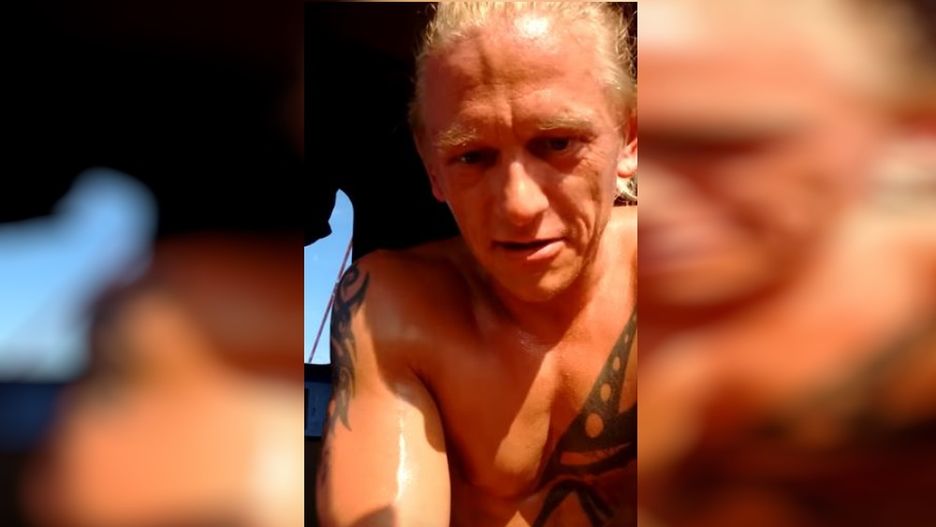 "Geralt na dźwigu" został zwolniony z pracy. Kazano mu natychmiast opuścić budowę elektrowni w Ostrołęce