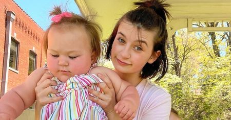 18-miesięczna Magnolia przerosła 3-letnią siostrę. Dziecko gigant rośnie jak na drożdżach