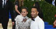 Chrissy Teigen tym razem przesadziła? Co się stało z jej twarzą?