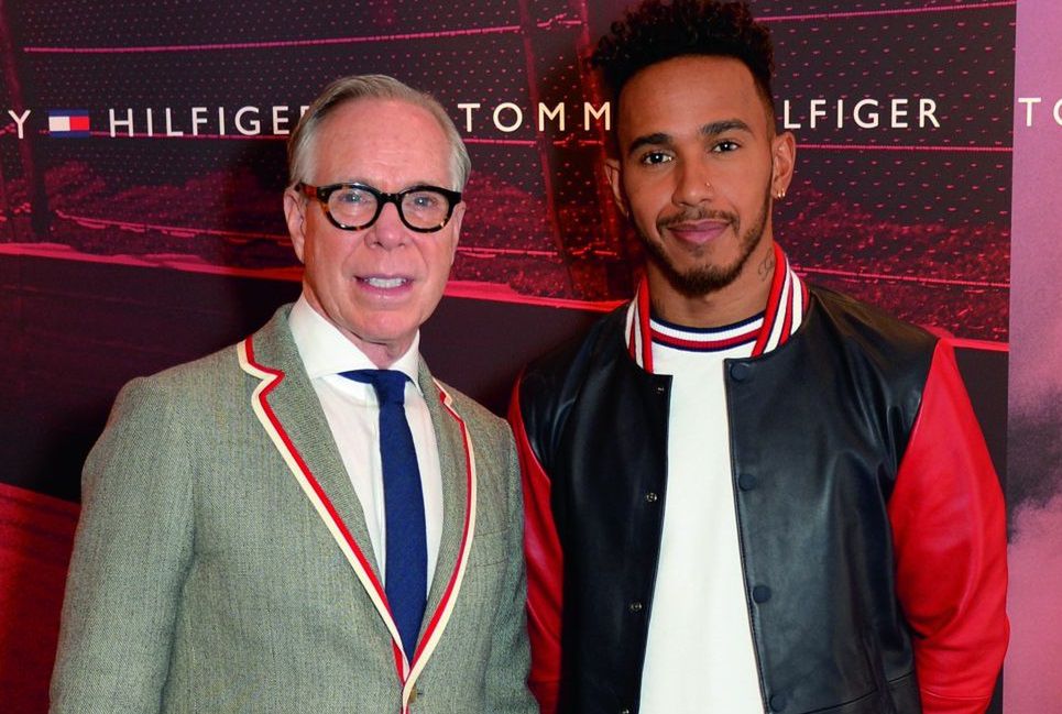 Moda i Formuła 1. Lewis Hamilton ambasadorem marki Tommy Hilfiger