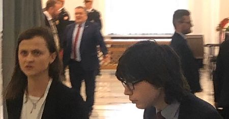 Edmund Janniger na pierwszym posiedzeniu Sejmu. Wraca do łask Antoniego Macierewicza?