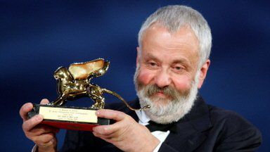 Mike Leigh ze Złotym Lwem