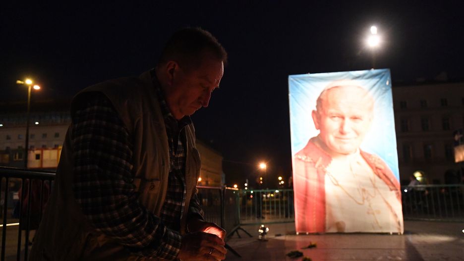 Diecezja Vannes: nasila się tendencja do redukowania obecności symboli chrześcijańskich