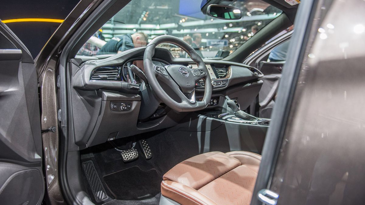 Nowy Opel Insignia w Genewie