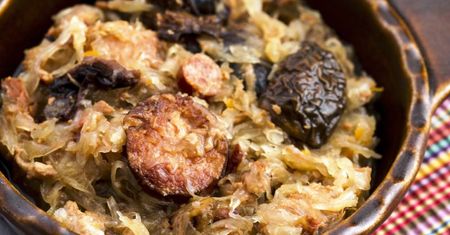Gotowanie na ekranie: przepis na tradycyjny bigos