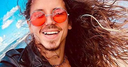 Michał Szpak pochwalił się swoją partnerką na Walentynki! To za nią poleciał aż do Chicago!