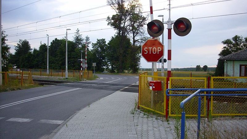 Pijany dróżnik otwierał i zamykał przejazd
