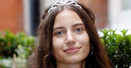 Finalistka miss Anglii walczy o tytuł bez makijażu. Pierwszy taki przypadek w historii konkursu
