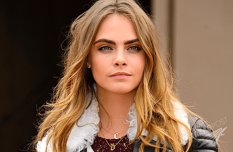 Cara Delevingne jest lesbijką! Piękna modelka zrobiła coming out na okładce "Vogue'a". Tak wygląda jej dziewczyna