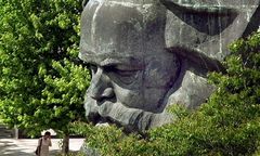 Kto ma monopol na Karola Marksa?