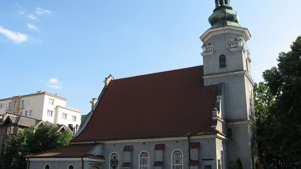 4 maja 2019 roku kościół pod wezwaniem Najświętszej Maryi Panny Królowej Polski w Gdyni został podniesiony do rangi bazyliki mniejszej. 