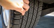 Znając trik z monetą zmierzysz bieżnik w oponach bez pomocy fachowca