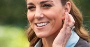 Księżna Kate nosi biżuterię za… 80 złotych. Przepiękny dodatek jak od Diora jest wciąż dostępny w popularnej sieciówce