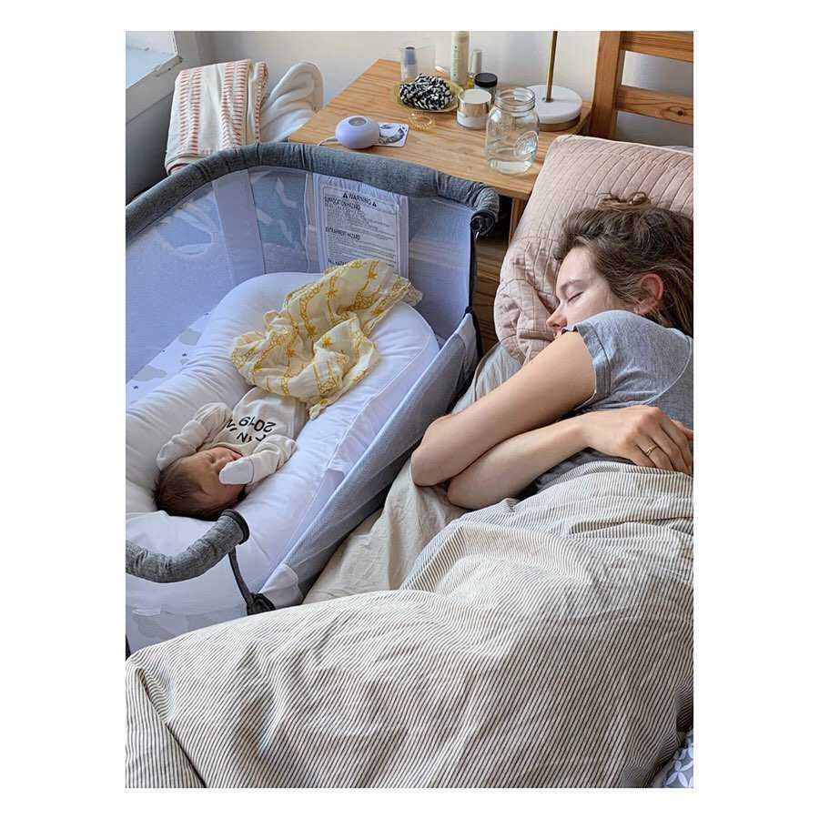 Monika Jagaciak z córeczką