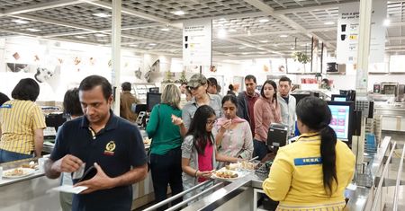 Szwajcaria. IKEA staje w obronie muzułmańskiej pracownicy