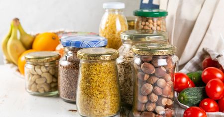 #ZielonyListopad – dzień 20. Kupuj produkty w szklanych opakowaniach