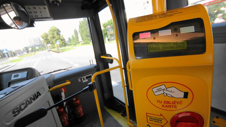 Incydent wydarzył się w autobusie warszawskiej linii nr 158.