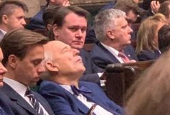 Janusz Korwin-Mikke zasnął w Sejmie? Berkowicz: "on tak się skupia"