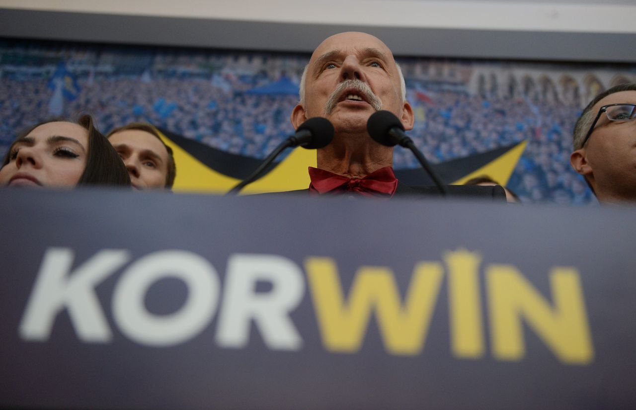 Janusz Korwin-Mikke: "Polacy chcą móc się bronić!". Zobacz wyniki sondy