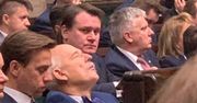 Janusz Korwin-Mikke zasnął w Sejmie? Berkowicz: "on tak się skupia"