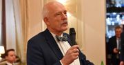 Janusz Korwin-Mikke chce likwidacji 500+. Sam korzysta z pieniędzy podatników