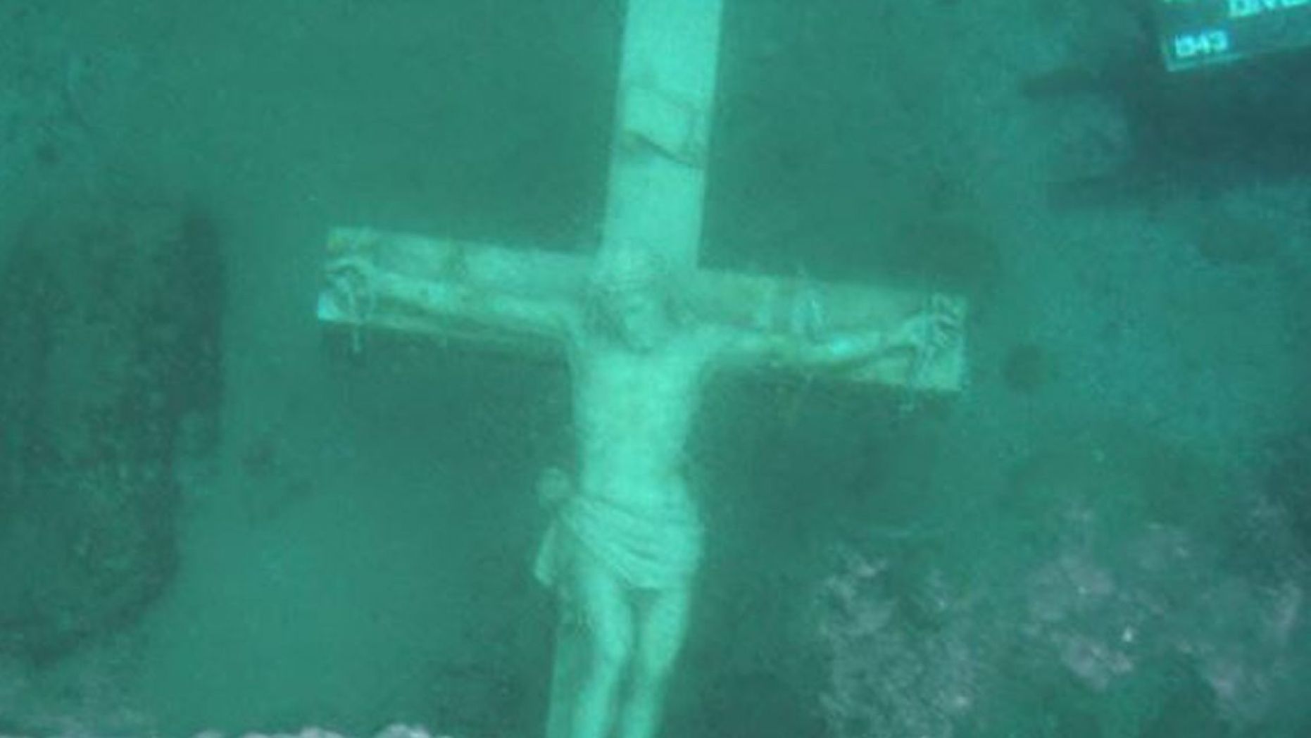 Jezioro Michigan. Ogromny Jezus przyciąga tłumy