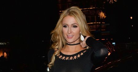 Pokazała o wiele za dużo. Paris Hilton zrobiła to celowo?