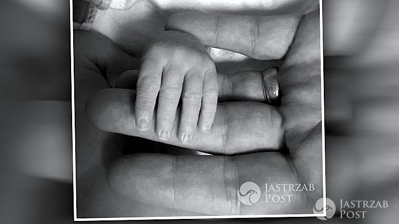 Tori Spelling urodziła