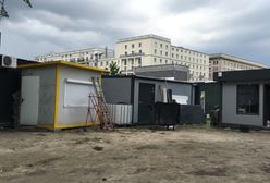 Trwa odcinanie nielegalnego kabla przy pl. Defilad