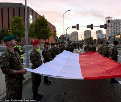 15 sierpnia – Święto Wojska Polskiego. Polakom podoba się pomysł organizacji wojskowych defilad