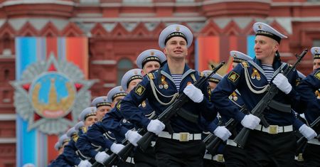 Sondaż: Polacy boją się rosyjskiej agresji. Częściej obawiają się tego kobiety i młodzi