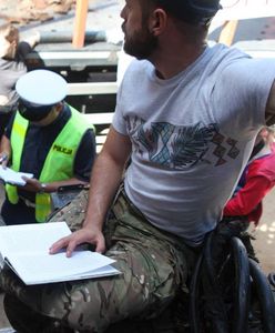 Policja przeszukuje obóz obrońców puszczy. Szukają narkotyków