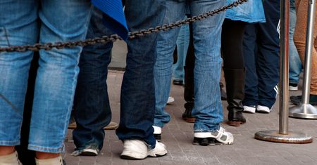 Stworzył 10 wirtualnych dzieci. Brał na nie zasiłki. Polak oszukał system, który sam tworzył