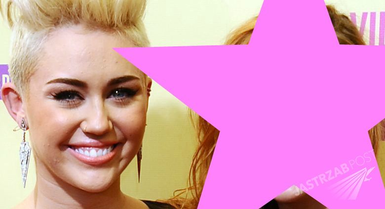 Miley Cyrus i jej starsza siostra. Wygląda jak ugrzeczniona wersja kontrowersyjnej piosenkarki