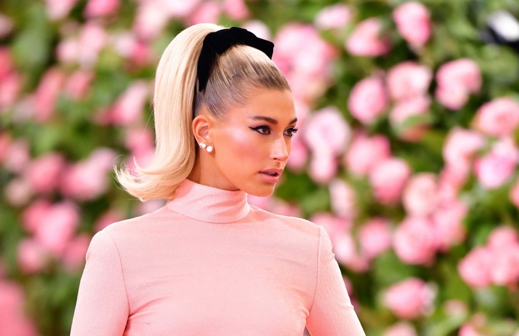 Hailey Baldwin skrytykowana za obchodzenie Halloween. Nazwano ją “fałszywą chrześcijanką”